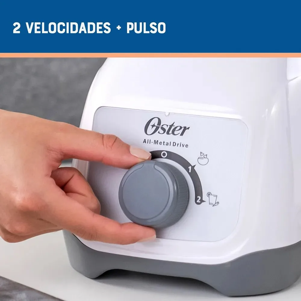 Licuadora Oster® con Vaso de Vidrio Boroclass® y Control de Perilla BLSTKAGWRD – 550 W de Potencia 5