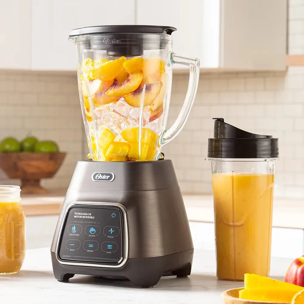 Licuadora Oster® programas automaticos con tecnologia reversible pantalla tactil y vaso BLend N Go BLSTPYG1312XBG 3